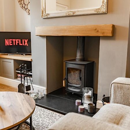 Cosy 2 Bed Cottage In Charming Village Of Christleton - For Up To 5 Esterno foto