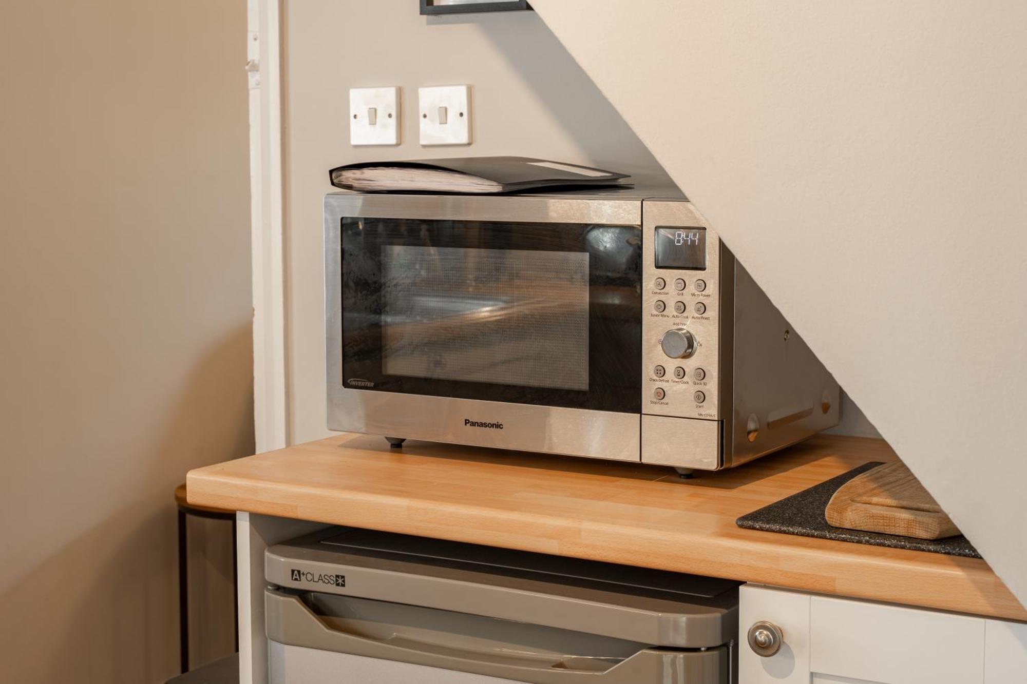 Cosy 2 Bed Cottage In Charming Village Of Christleton - For Up To 5 Esterno foto